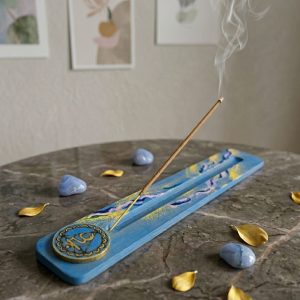 Підставка під пахощі, блакитна "Вішудха" (26х4х0,7 смм), розписано вручну, масив дерева